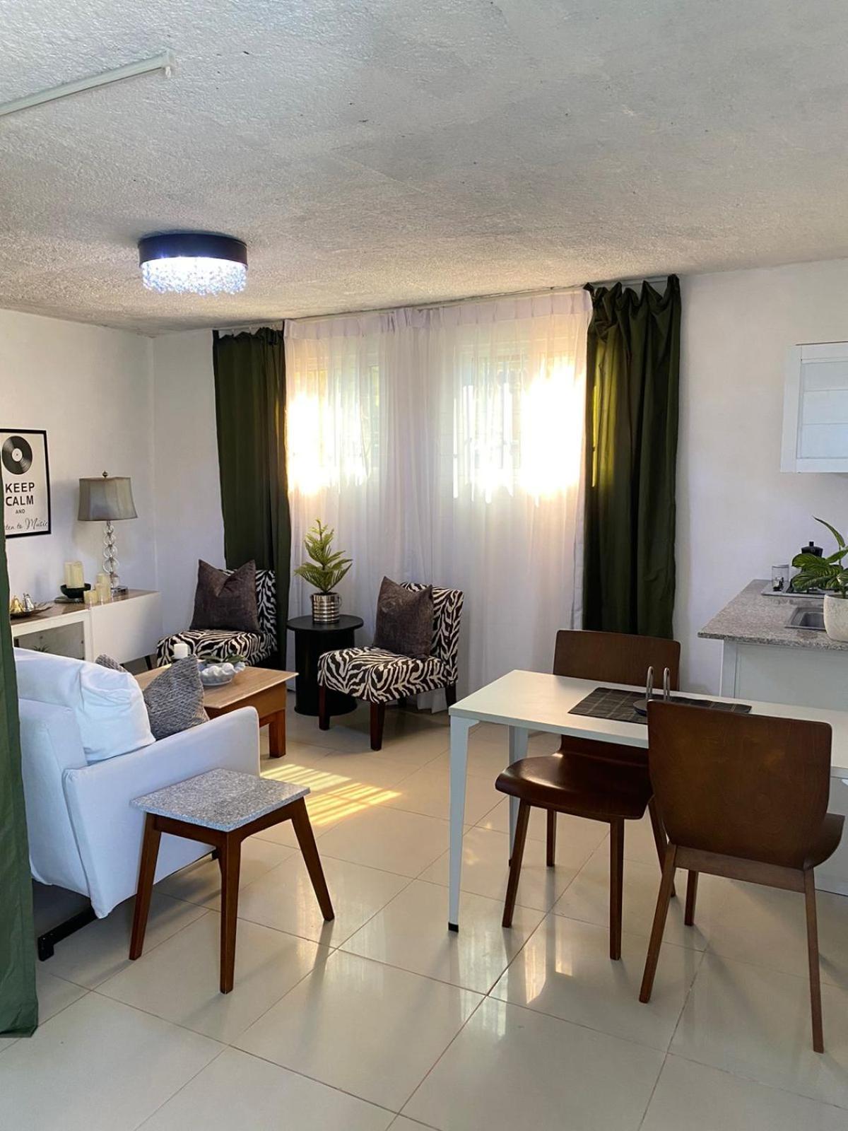 Blessed House "Aeropuerto " Apartment Monte Adentro  Luaran gambar